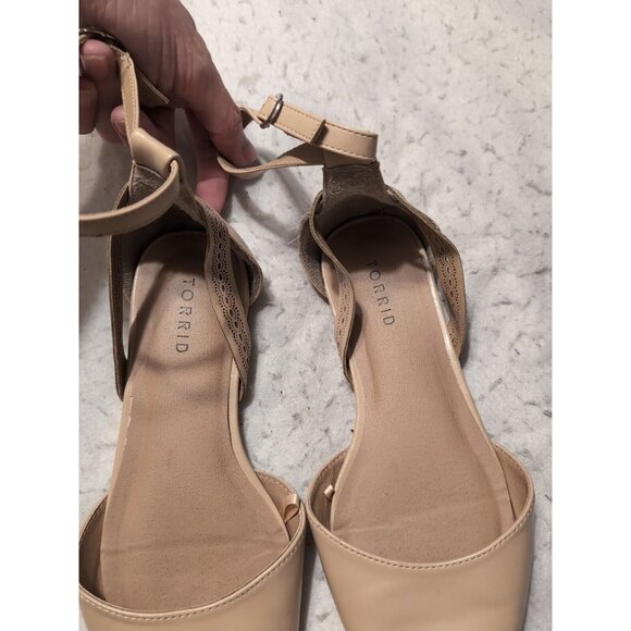 Torrid Women's Closed Almond Toe Flats Beige Size 9W #E15114 - Picture 4 of 9